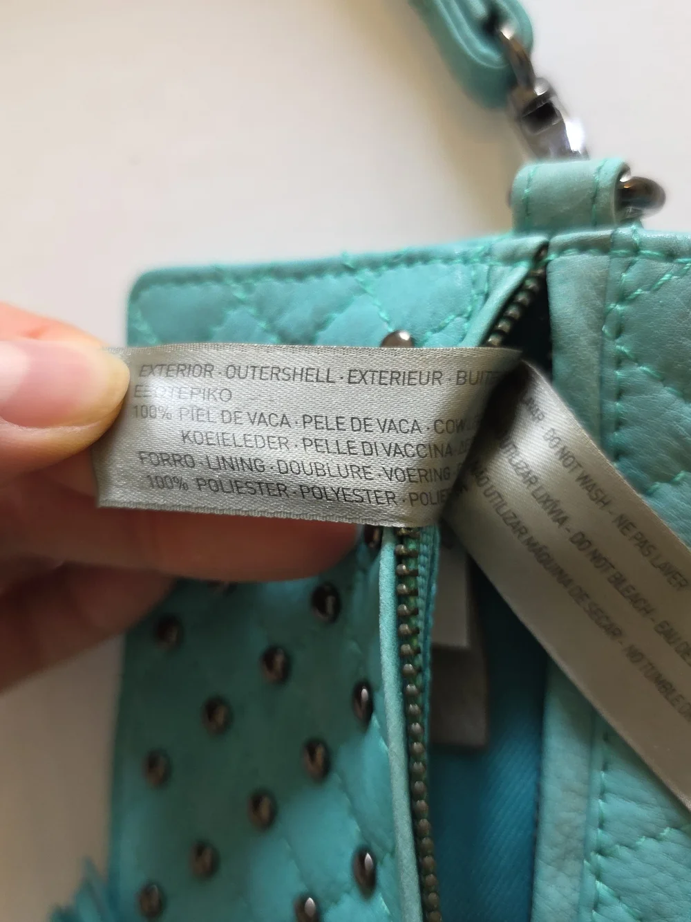 UTERQUE Turquoise Leather Crossbody Wallet Wristlet Quilted Y2K Boho-Luxe